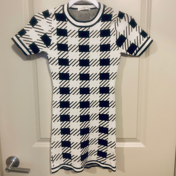 Short-Sleeved Mini Dress - Picture 1 of 4